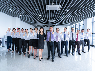 金環高管合影加油