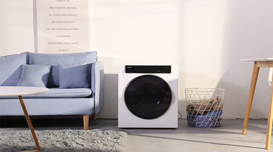 羽絨服，到底該不該用滾筒干衣機(jī)進(jìn)行烘干？